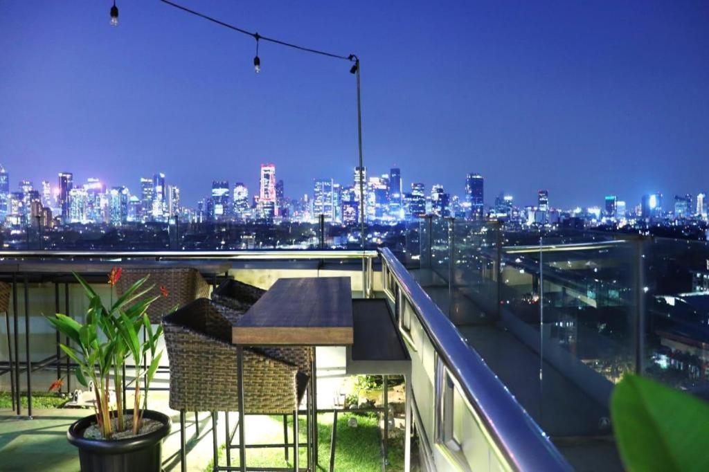 Hotel Grandhika Iskandarsyah Jacarta Exterior foto