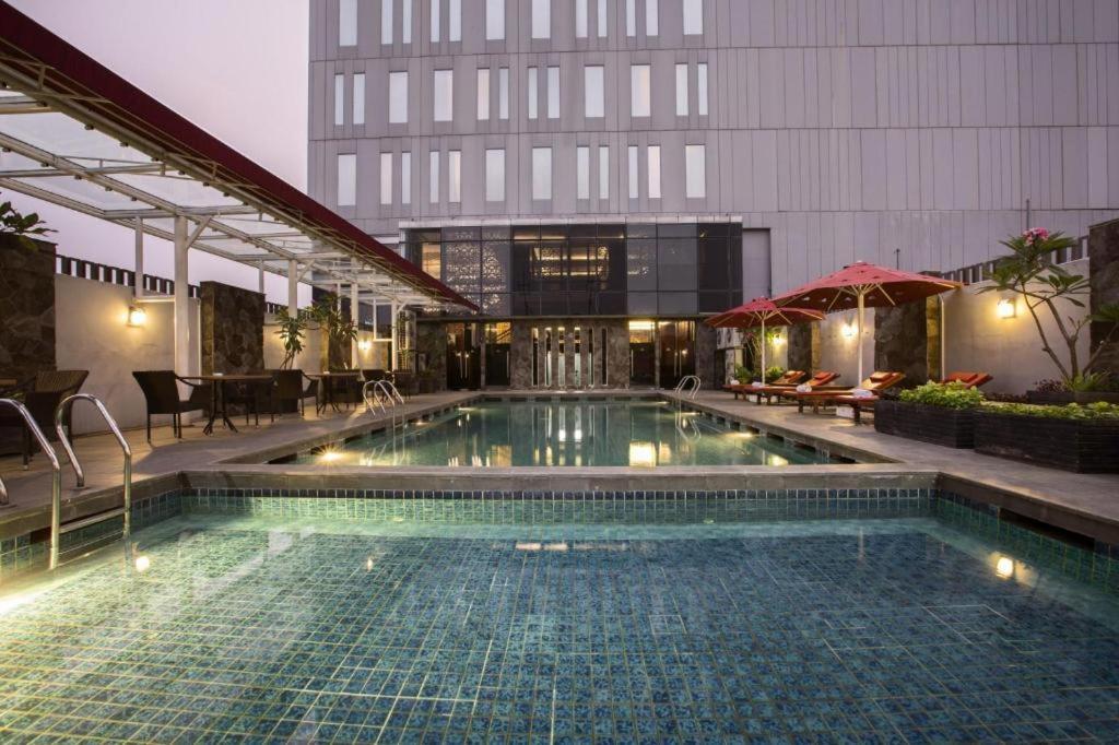 Hotel Grandhika Iskandarsyah Jacarta Exterior foto