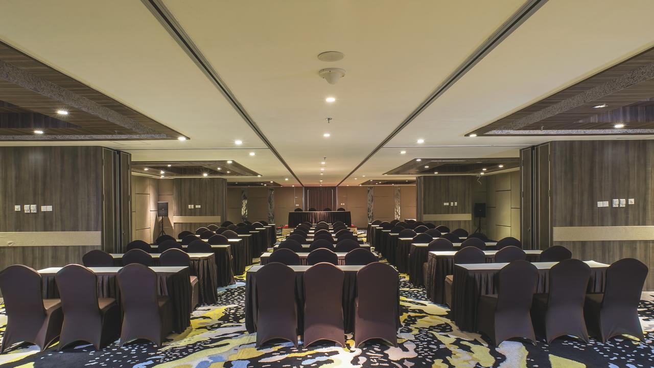 Hotel Grandhika Iskandarsyah Jacarta Exterior foto