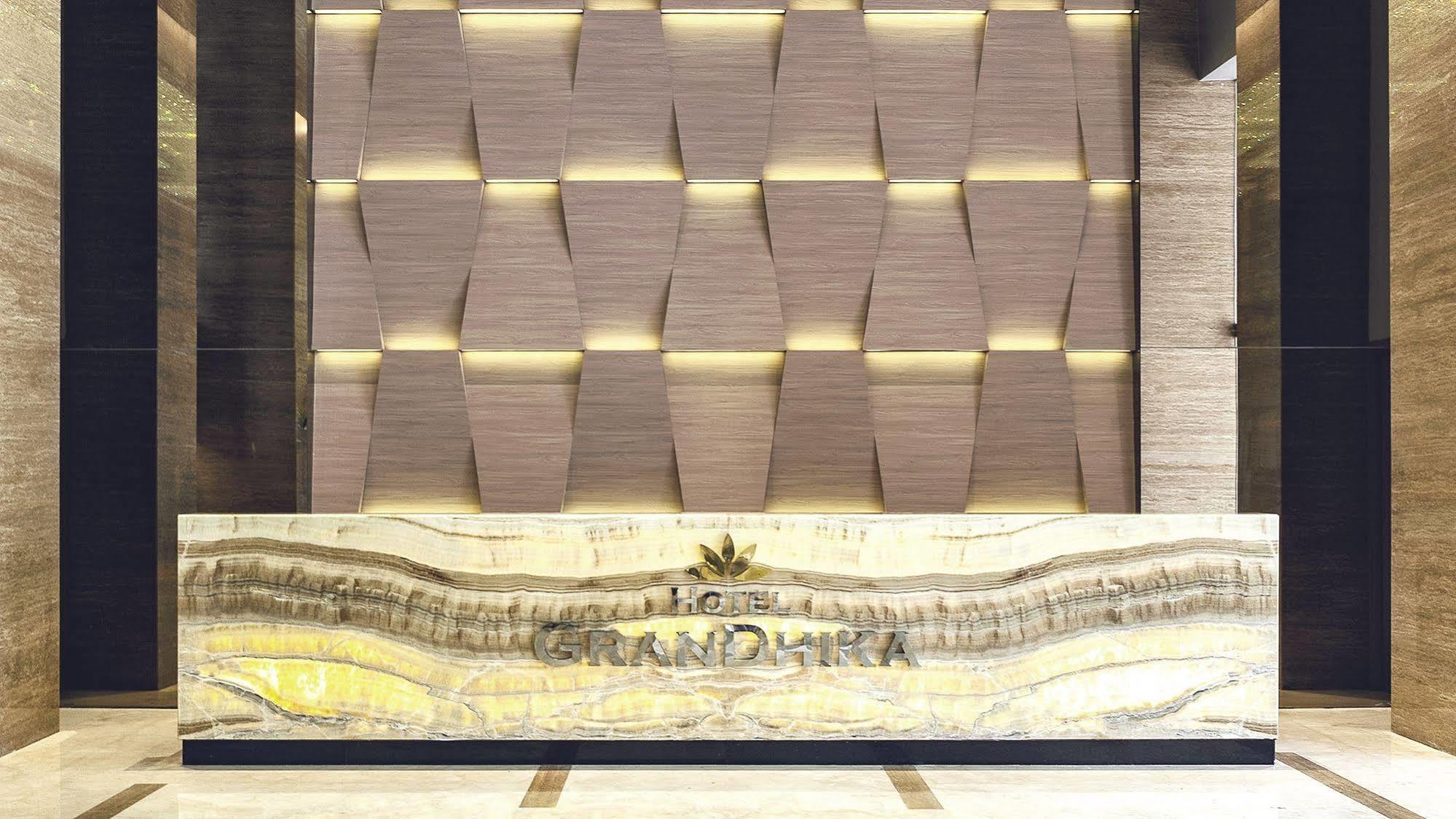 Hotel Grandhika Iskandarsyah Jacarta Exterior foto