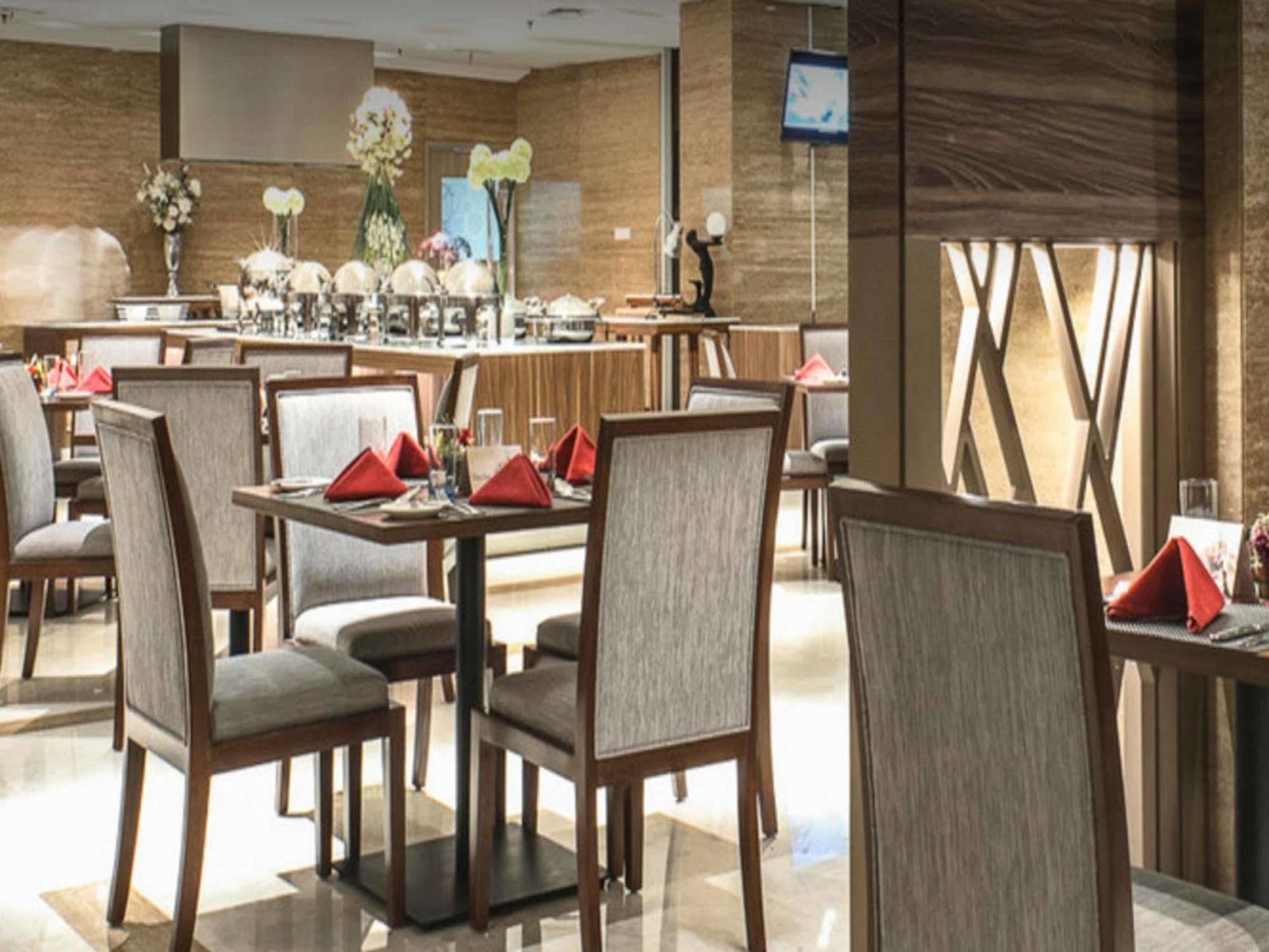 Hotel Grandhika Iskandarsyah Jacarta Exterior foto