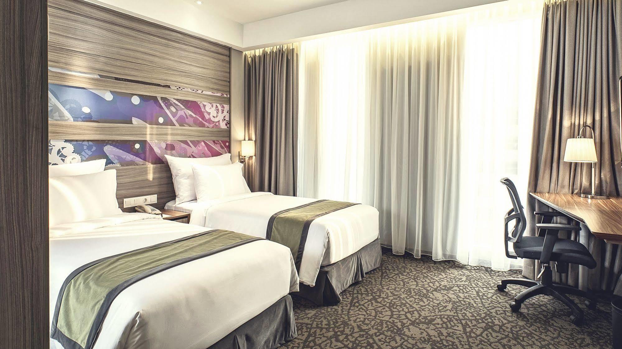 Hotel Grandhika Iskandarsyah Jacarta Exterior foto