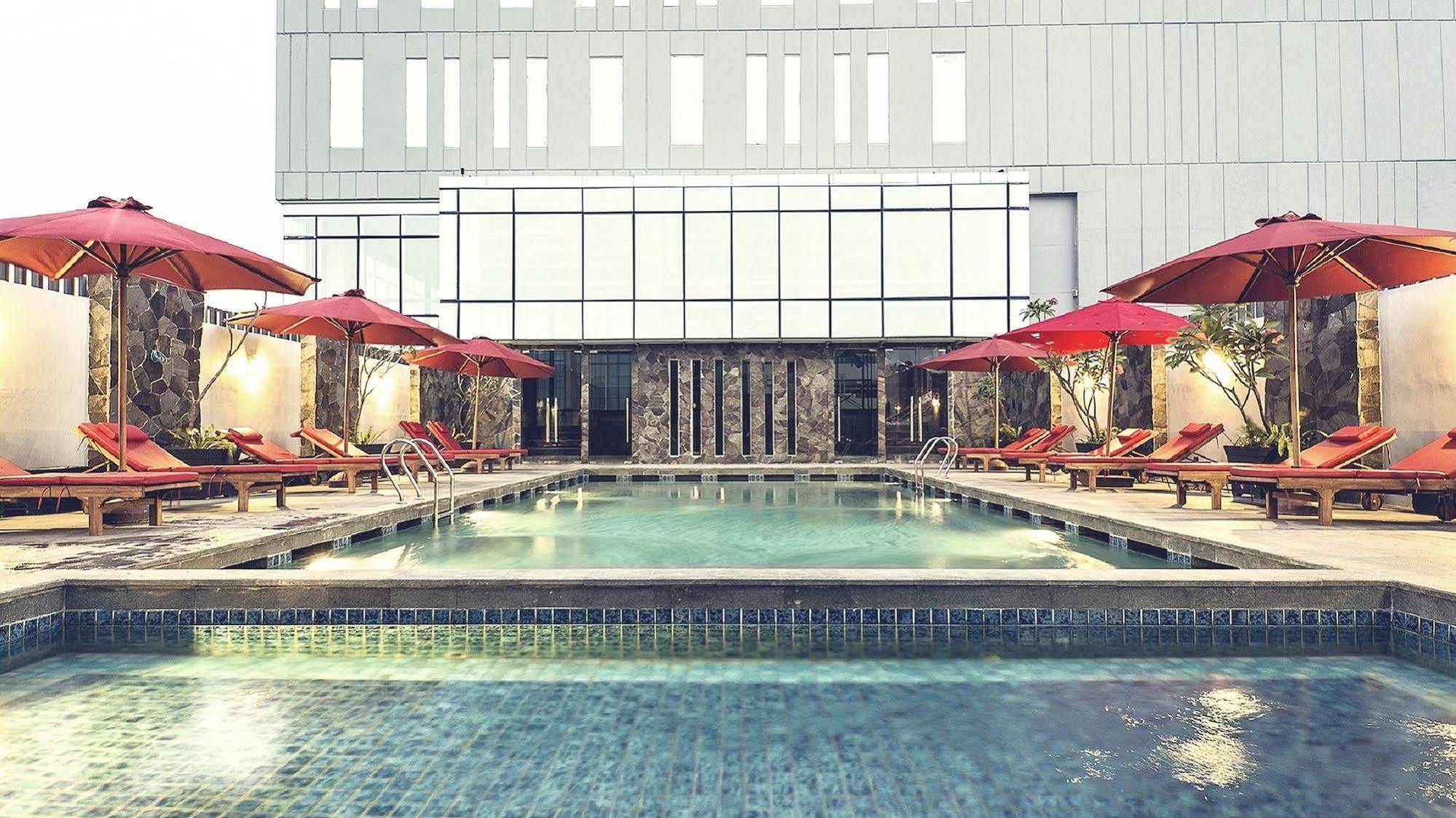 Hotel Grandhika Iskandarsyah Jacarta Exterior foto